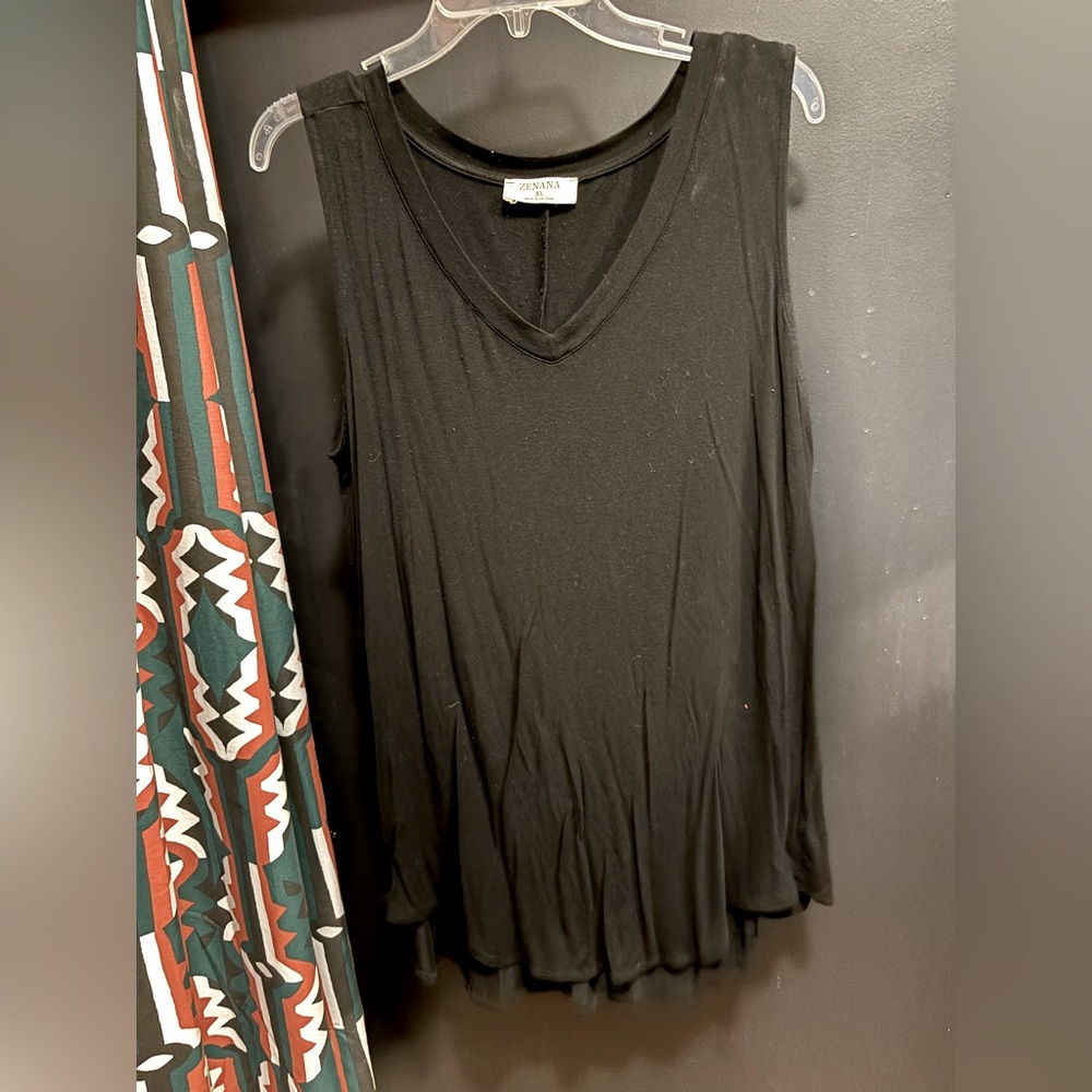 ZENANA V-neck tunic tank size XL